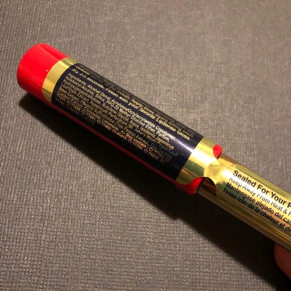 Blu-Red LipSense Lipstick - Picture 5 of 5